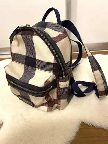 BLUE LABEL 크레스트 브릿지 체크 무늬 백팩