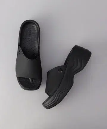 FREAK'S STORE [ CROCS ] 플랫 샌들