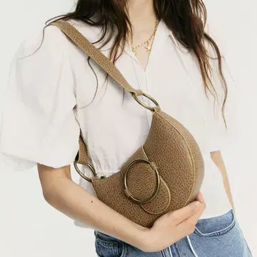 H&M 버클 디테일 숄더백