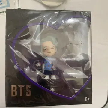 BTS RM 피규어 하트형 패키지