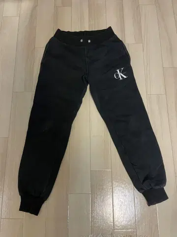Calvin Klein Jeans 블랙 조거 팬츠 XL