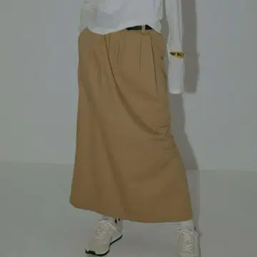 HER. 코튼 치노 턱 스커트