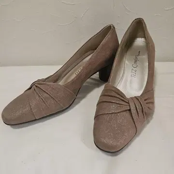 미사용 새상품. Riz Comfort 24cm EEE 베이지 펌프스