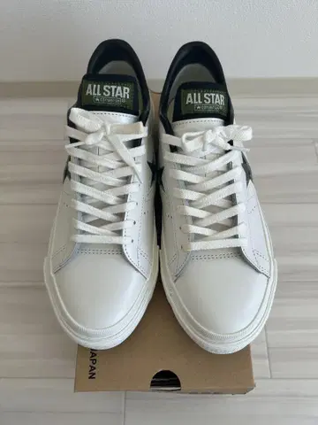 **CONVERSE/ONE STAR 화이트 x 그린**