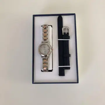 새상품 아날로그 손목시계 CASIO SHEEN 솔라 전파 시계
