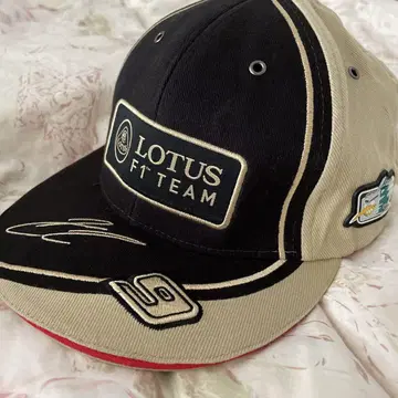 새상품급 LOTUS F1 TEAM 캡 블랙 베이지 모자