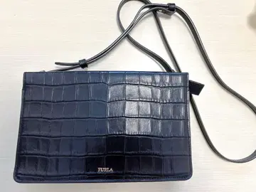 FURLA 크로커다일 패턴 숄더백 블랙