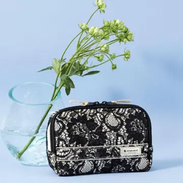 ARTISAN& ARTIST 슬로프 쉐이프 파우치 클래식 모노톤