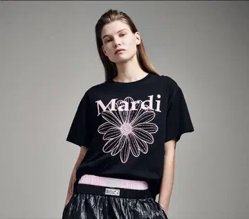 마르디메크르디 Mardi Mercredi 꽃무늬 프린트 티셔츠 블랙 핑크