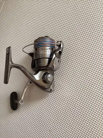 TWIN POWER 2500 낚시릴