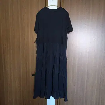새상품 블랙 플리츠 반팔 롱 원피스