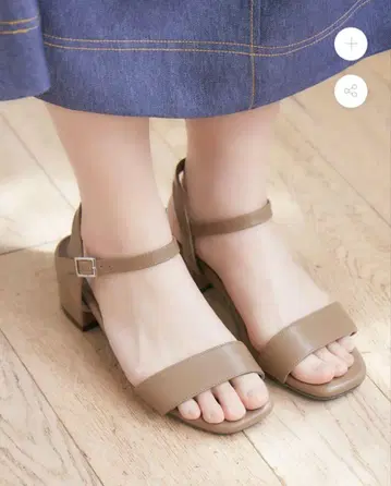베이지 앵클 스트랩 힐 샌들