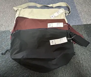 UNIQLO U 드로우 스트링 숄더백 23AW 3색 세트