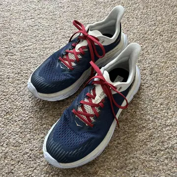 호카오네오네 M CLIFTON EDGE USA 7.5 호카오네오네