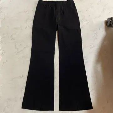 LOUNIE 블랙 부츠컷 데님 플레어 밑단