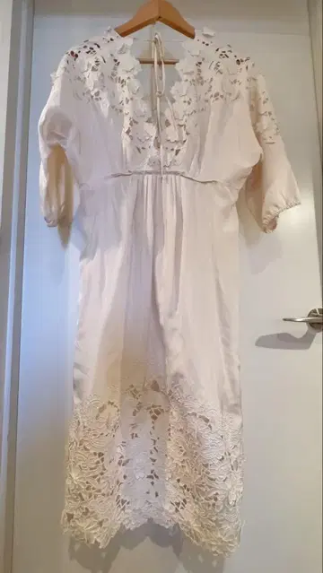 새상품급! 꽃무늬 실크 원피스 BCBGMAXAZRIA