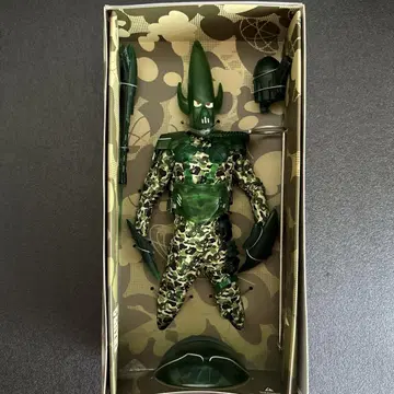 MEDICOM TOY RAH FUTURA UNKLE 77