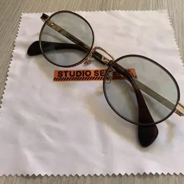 STUDIO SEVEN 브라운 프레임 안경