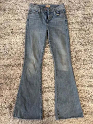 MOTHER DENIM THE WEEKENDER FRAY