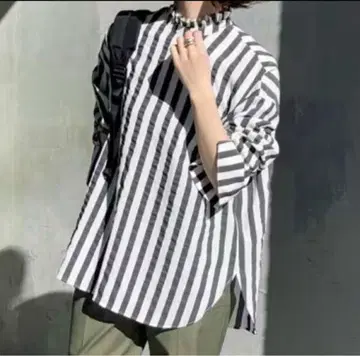 Spick & Span 프릴 칼라 스트라이프 셔츠