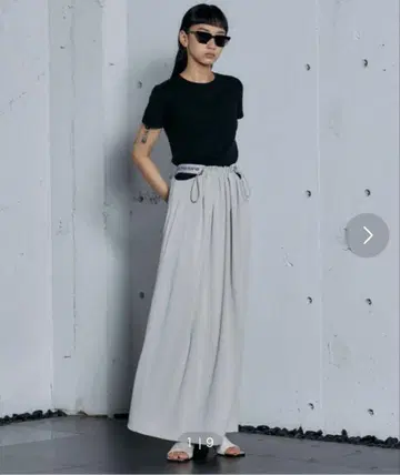 THINGS THAT MATTER CUTTING NARROW SKIRT