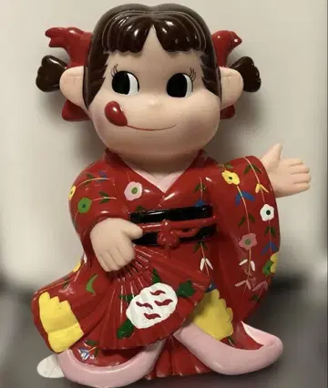 미사용 새상품급 후지야 밀키 페코짱 인형 소프트 비닐 저금통