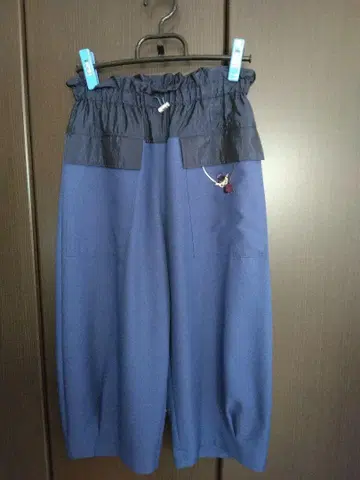 네이비 색상 허리밴딩 와이드 팬츠