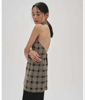 오늘의 할터넥 체크 자카드 톱