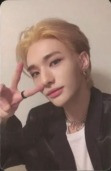 StrayKids 현진 ODDINARY 블랙