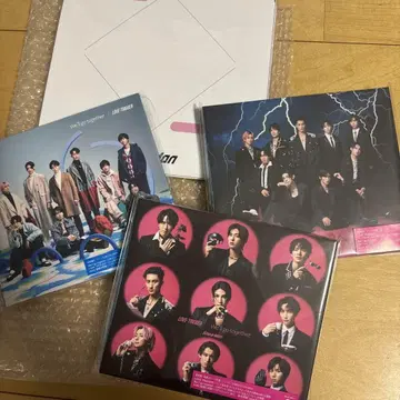 SnowMan LOVE TRIGGER 3 형태, 특전 달력 포함