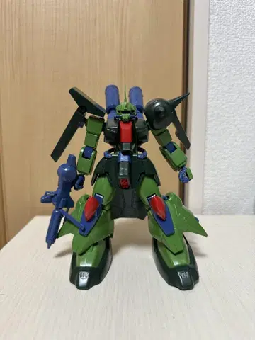 [조립 완료 및 박스 포함] HGUC 자쿠 III 개