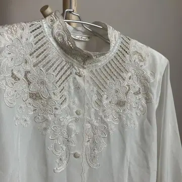 Erco Rano 자수 화이트 블라우스 레트로