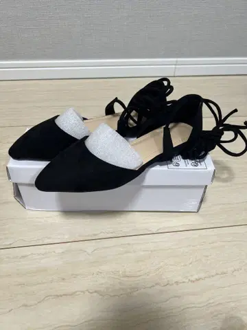 블랙 스웨이드 스틸레토 플랫슈즈