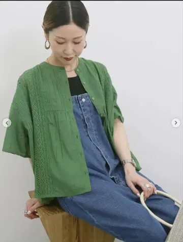 사만다 모스모스 블루 핀턱 레이스 프론트 오픈 블라우스 그린