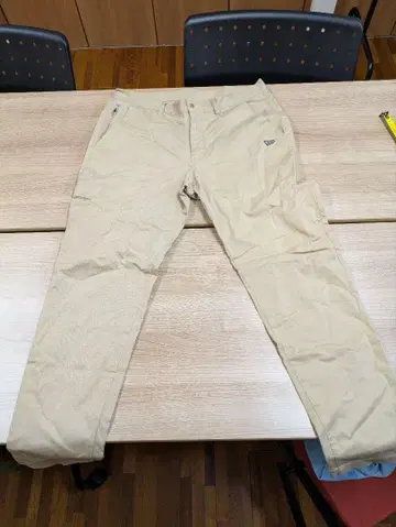 뉴에라 골프 베이지 팬츠 X LARGE