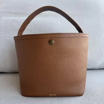 chiiiibag 가죽 바스켓 카멜
