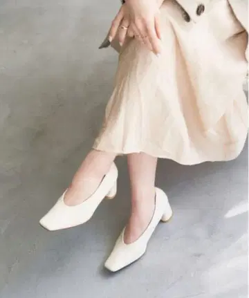 Le Talon 5.5cm 가죽 스퀘어 하이 뱀프 펌프스
