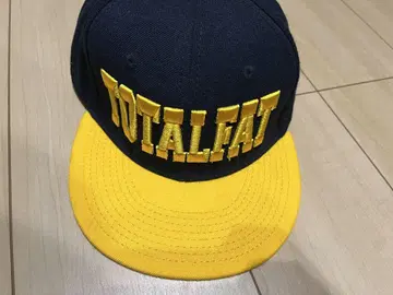 TOTALFAT 캡