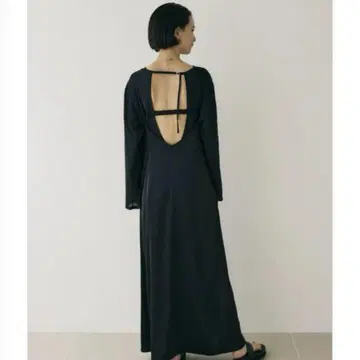 M_ 엠언더바 원피스 블랙