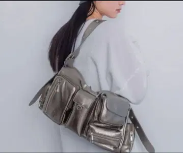 6 포켓 원 숄더 BAG 지나시스