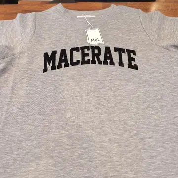 Mal. 그레이 반팔 티셔츠 Macerate