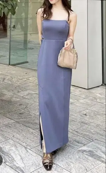 코코딜 리브 오픈 허리 베어 원피스
