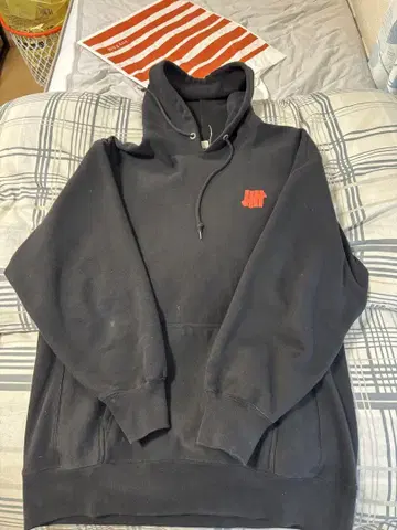 UNDEFEATED X-LARGE 블랙 후드티