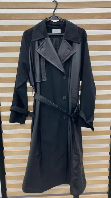 블랙 트렌치코트 합성 피혁