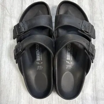 BIRKENSTOCK 블랙 컴포트 샌들 36