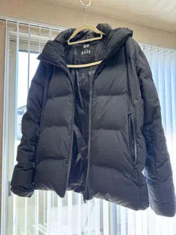 UNIQLO 블랙 후드 부착 다운 자켓 M
