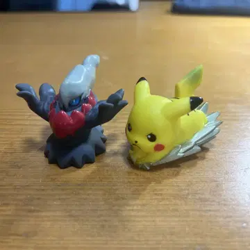피카츄 다크라이 피규어 세트
