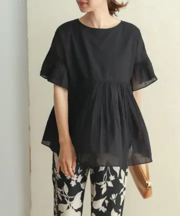 어반 리서치 도어즈 코튼 보일 프릴 슬리브 블라우스
