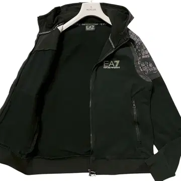 EMPORIO ARMANI 절개 지퍼 후드티 후디 로고 블랙 XL 상당