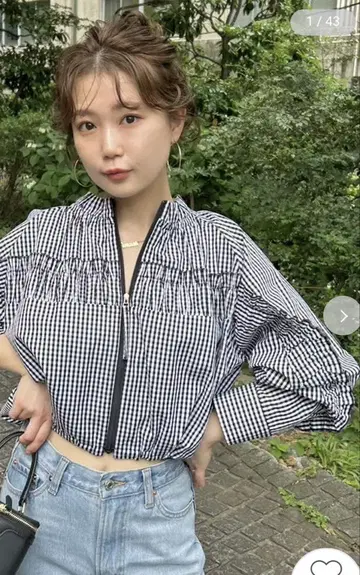 LILY BROWN UV 축구 엠보싱 프릴 블루종 미사용 택 포함